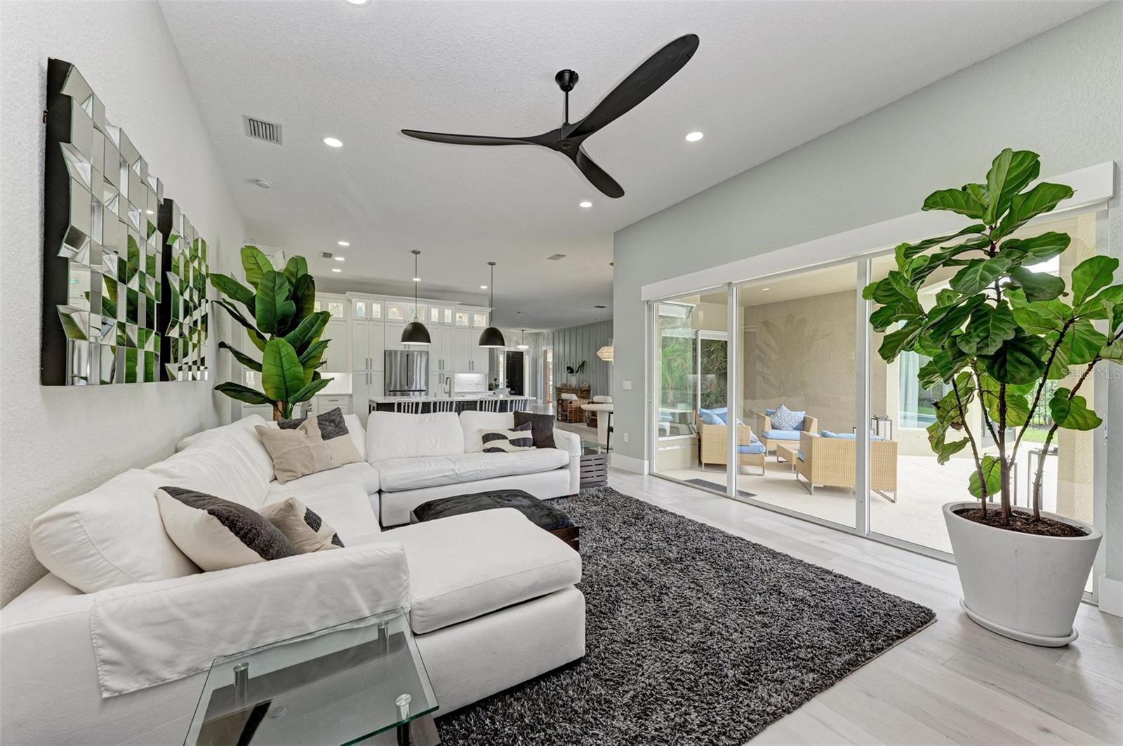 Image 20 of 58 For 12814 Daisy Place