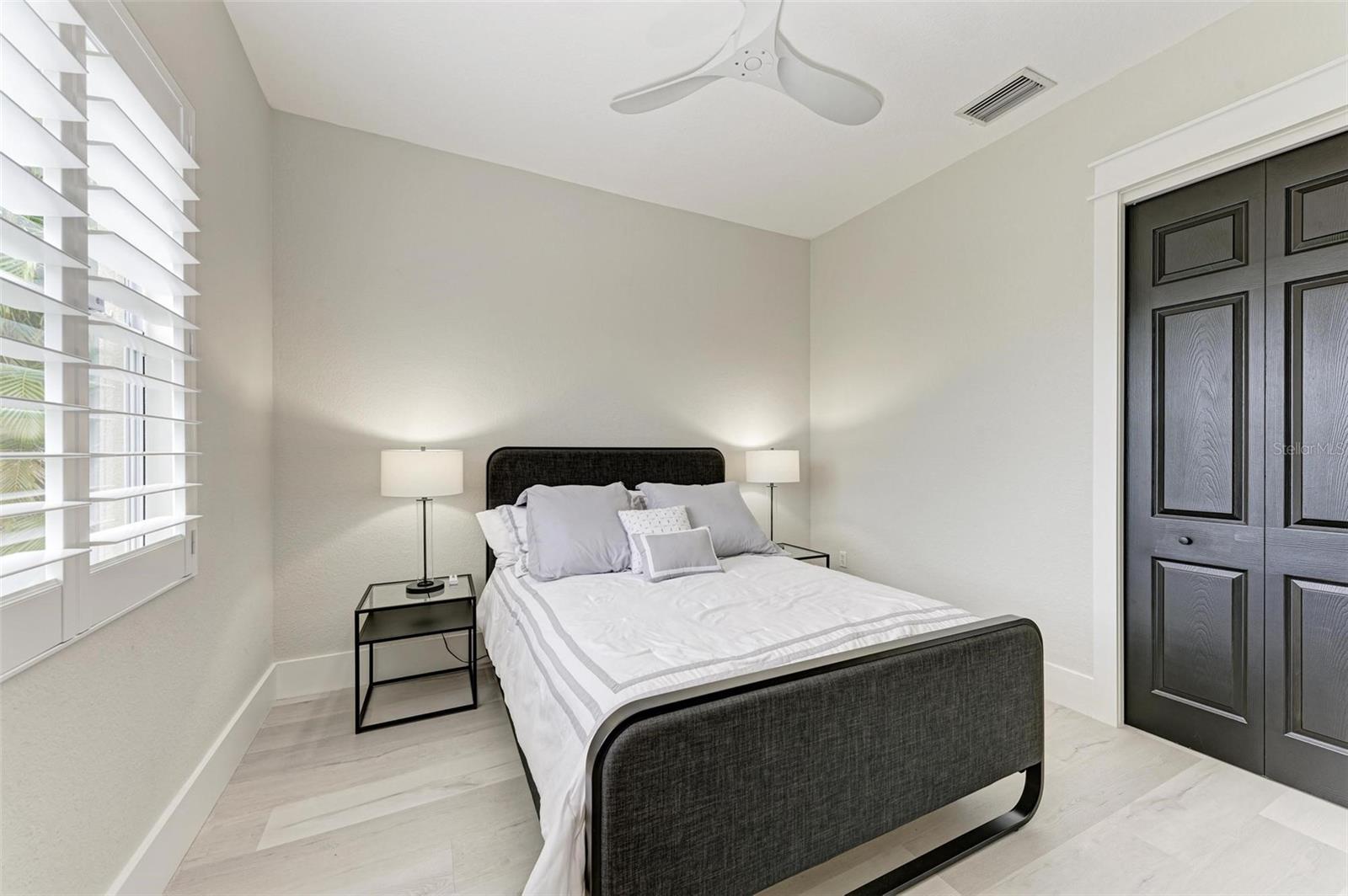 Image 26 of 58 For 12814 Daisy Place