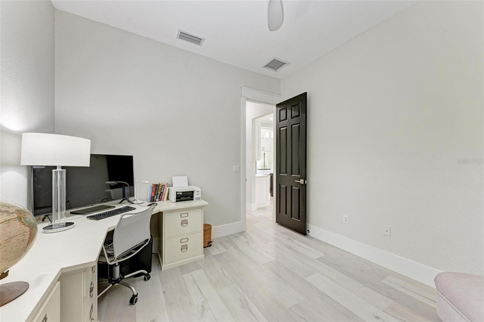 Image 30 of 58 For 12814 Daisy Place