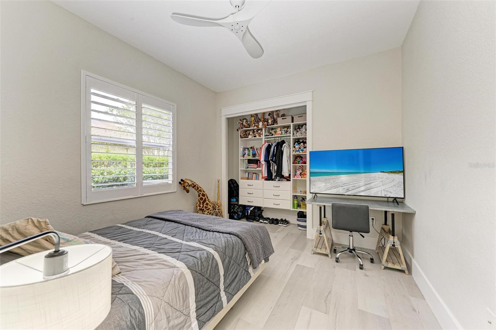 Image 33 of 58 For 12814 Daisy Place