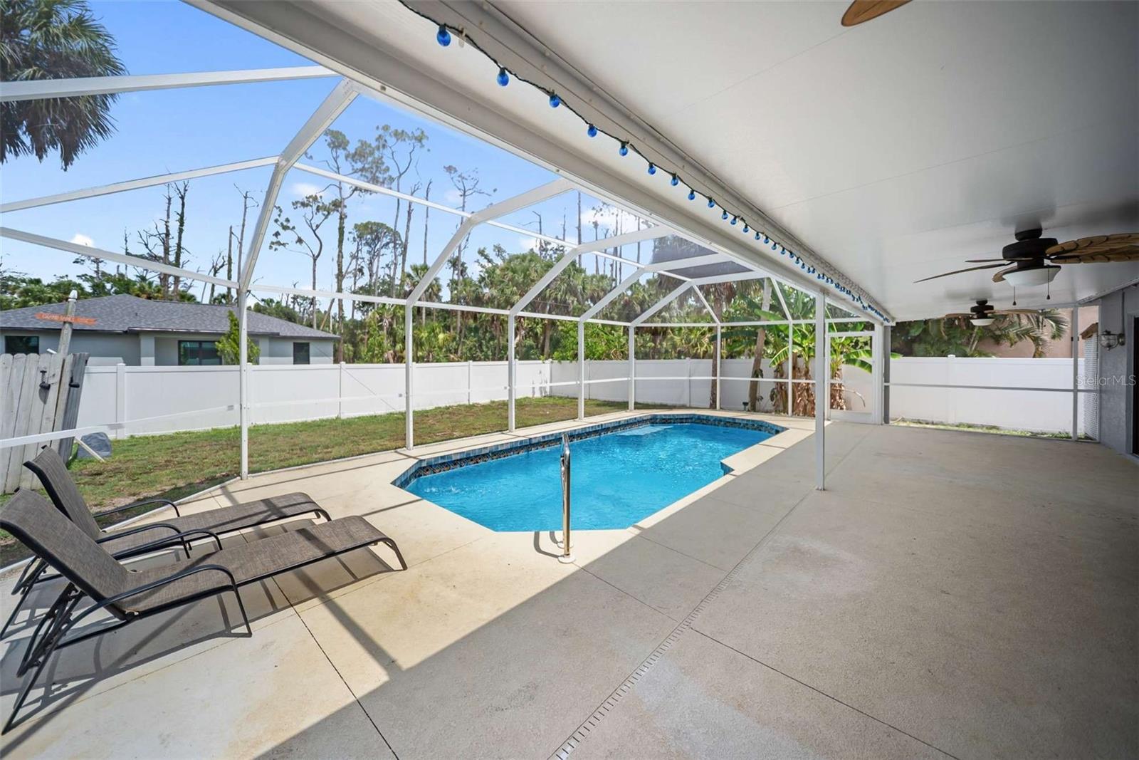 Image 12 of 48 For 16834 Toledo Blade Boulevard
