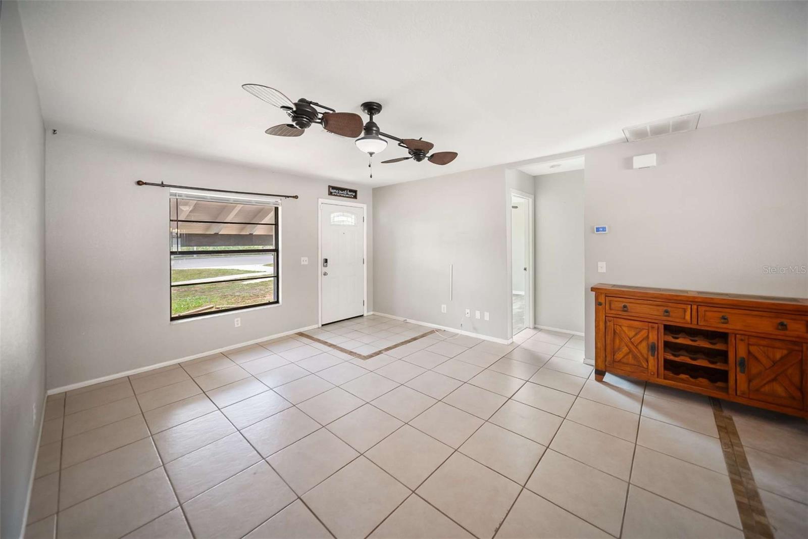 Image 26 of 48 For 16834 Toledo Blade Boulevard