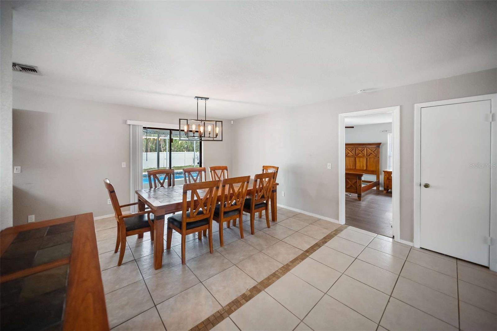 Image 30 of 48 For 16834 Toledo Blade Boulevard