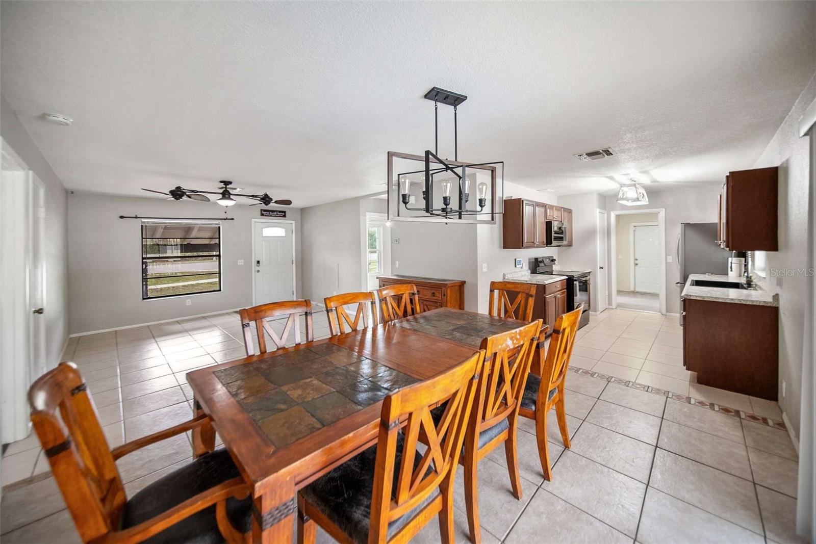 Image 37 of 48 For 16834 Toledo Blade Boulevard