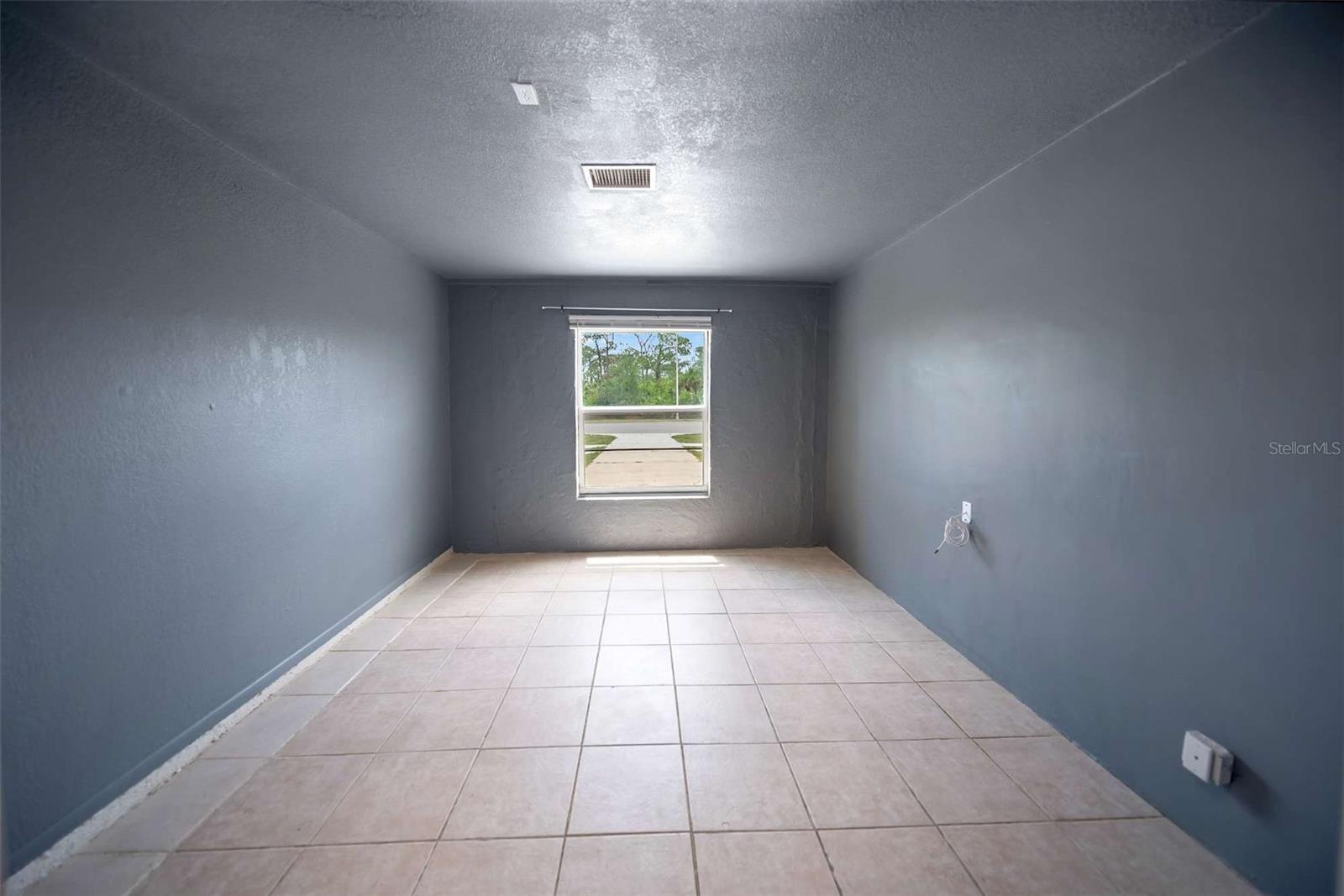 Image 46 of 48 For 16834 Toledo Blade Boulevard