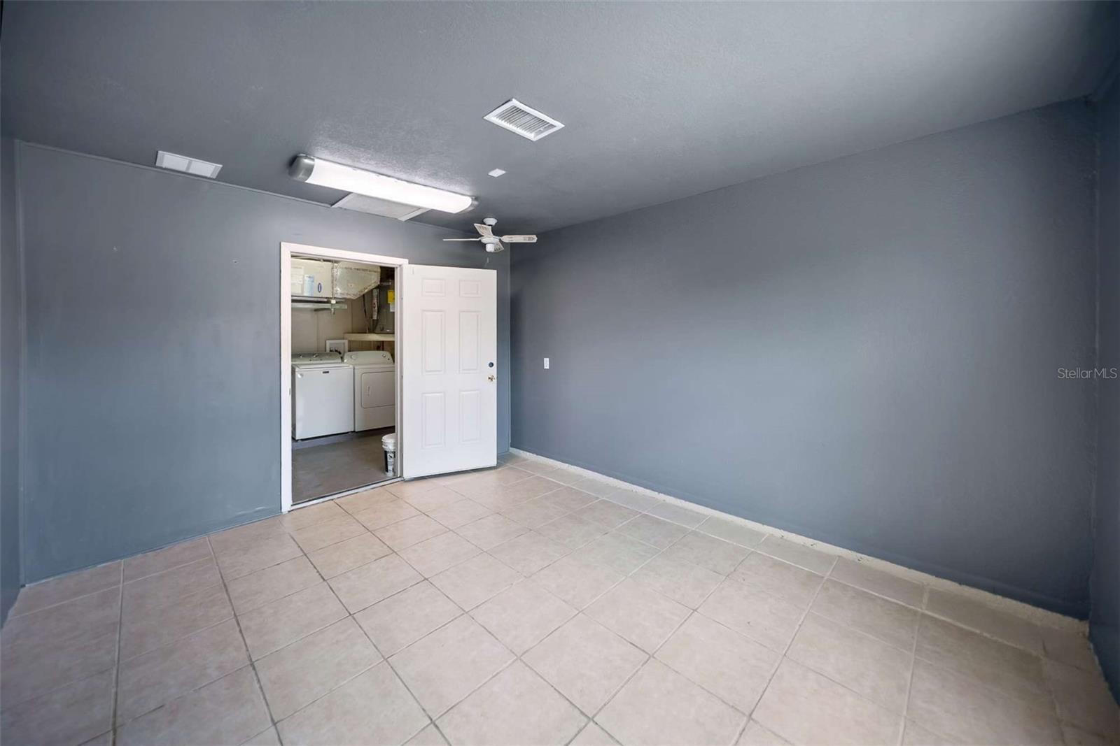 Image 47 of 48 For 16834 Toledo Blade Boulevard