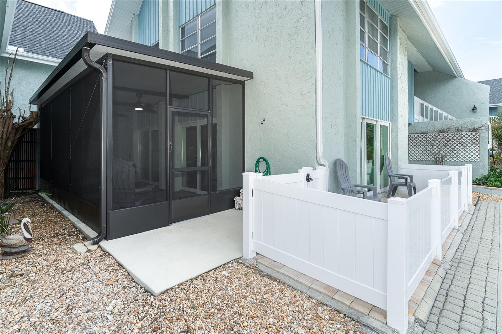 Image 33 of 49 For 6005 Beach Road 16