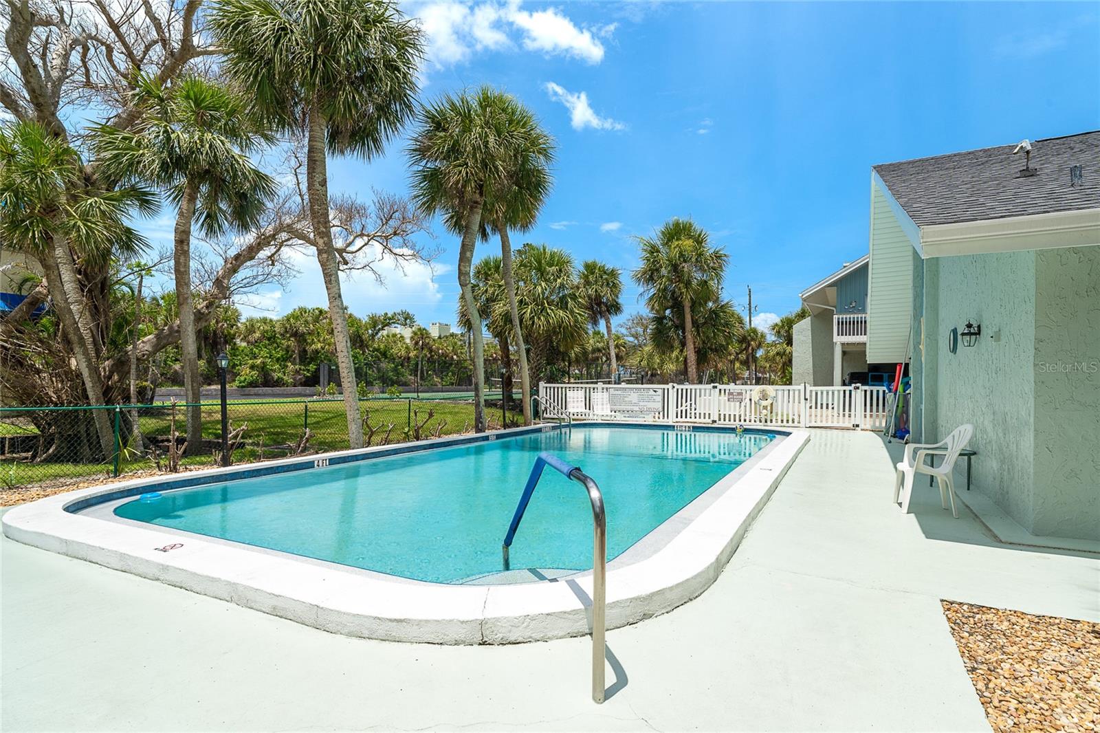 Image 39 of 49 For 6005 Beach Road 16
