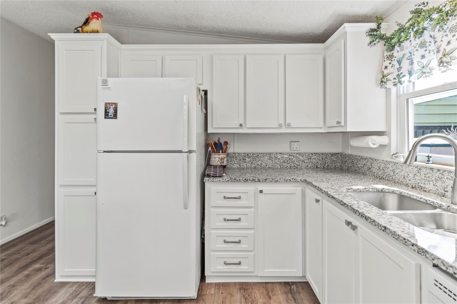 Listing photo id 11 for 83 Eagle Circle