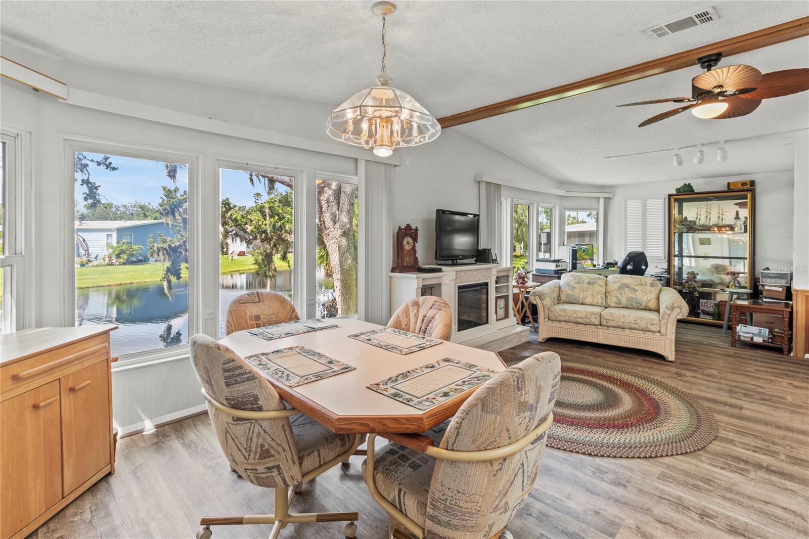 Listing photo id 18 for 83 Eagle Circle