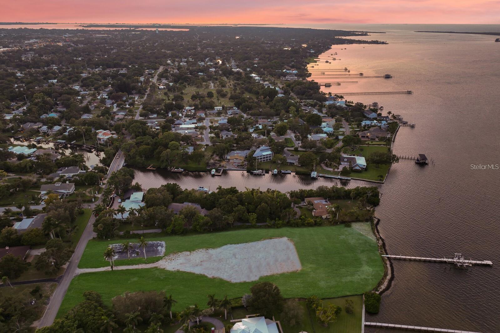 Image 3 of 10 For 3600 Riverview Boulevard