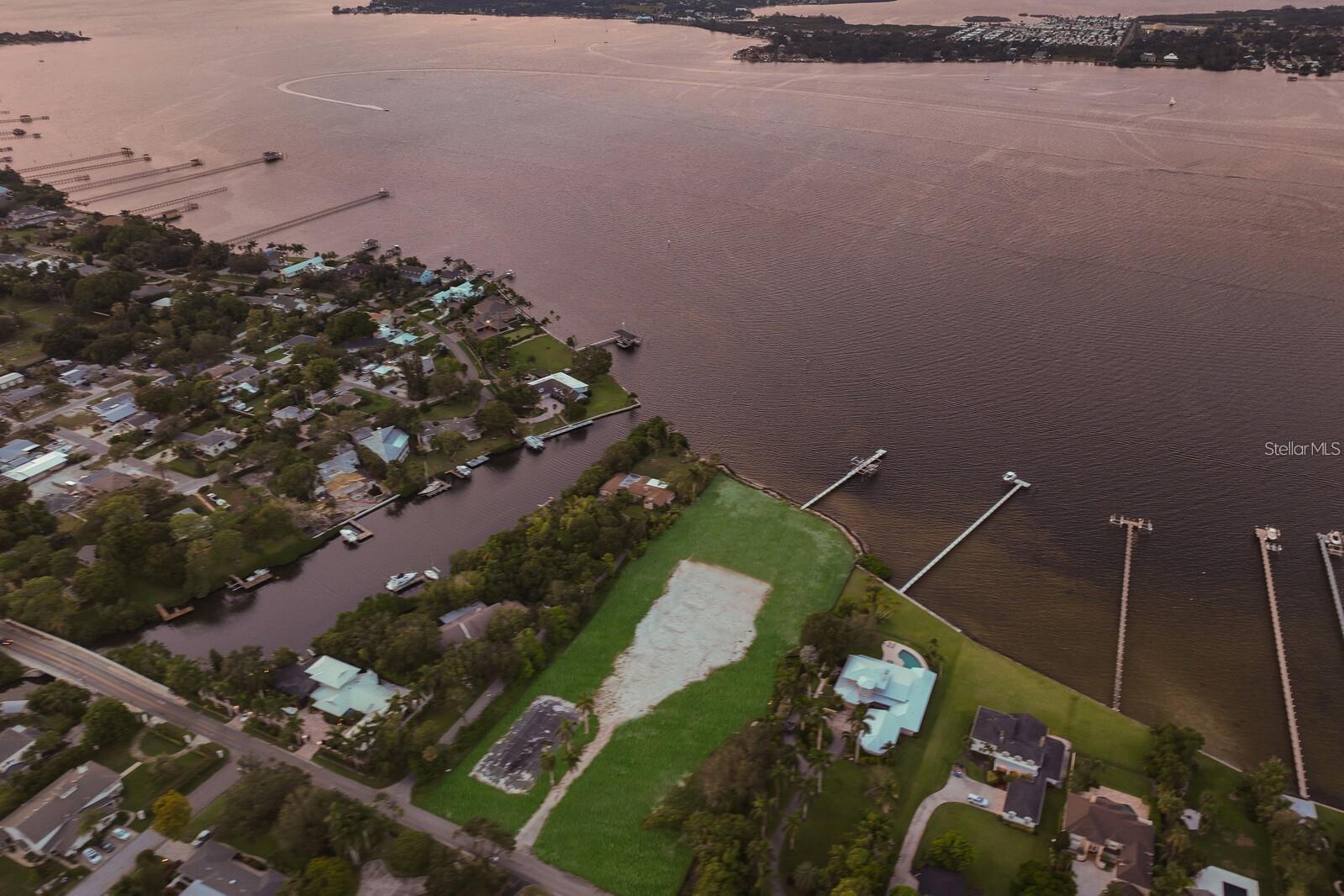 Image 6 of 10 For 3600 Riverview Boulevard