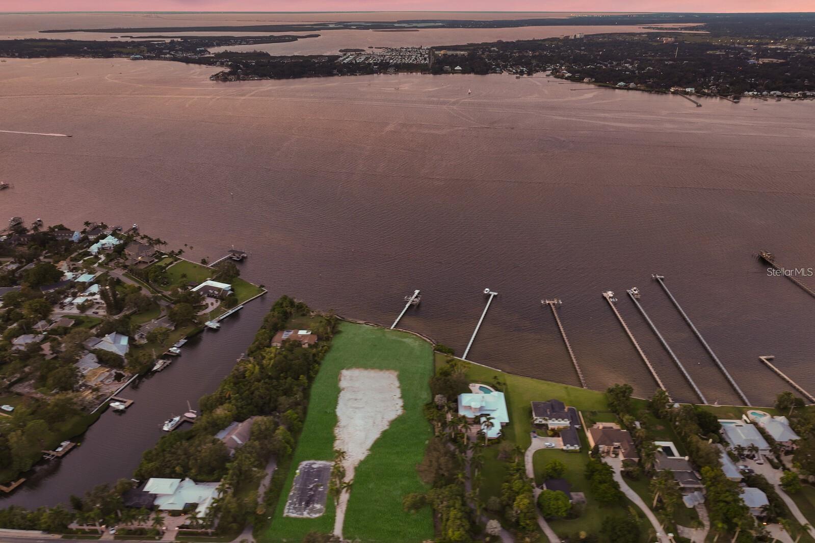 Image 7 of 10 For 3600 Riverview Boulevard