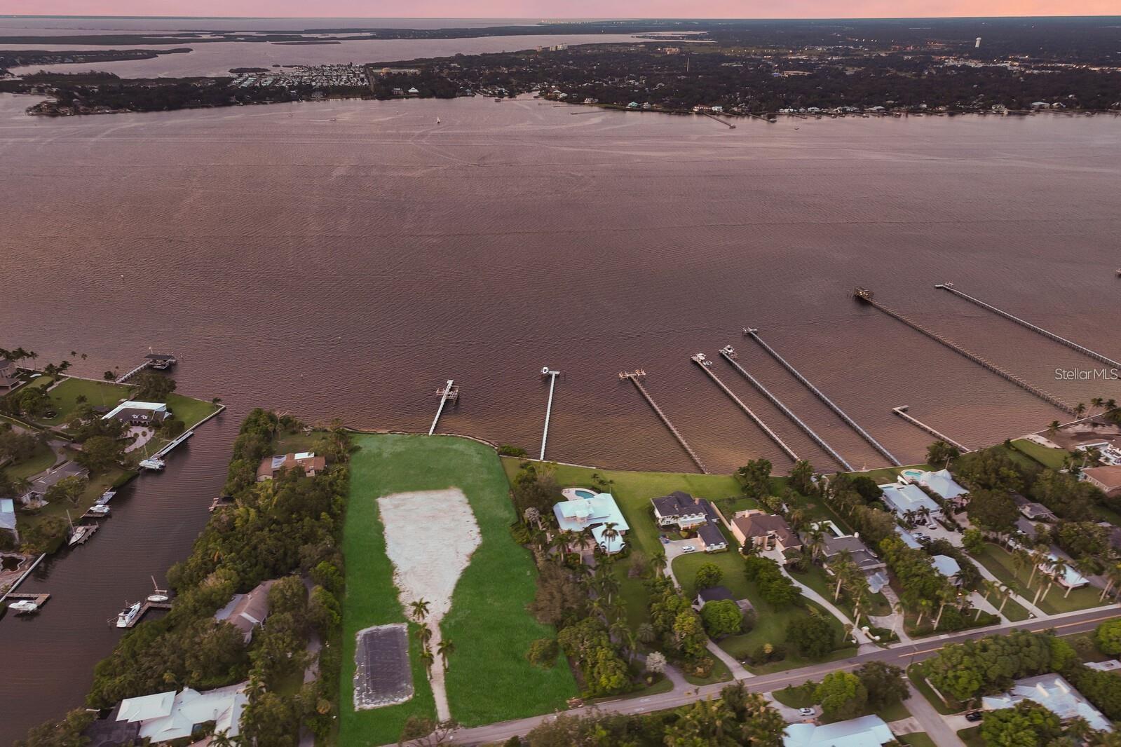 Image 8 of 10 For 3600 Riverview Boulevard