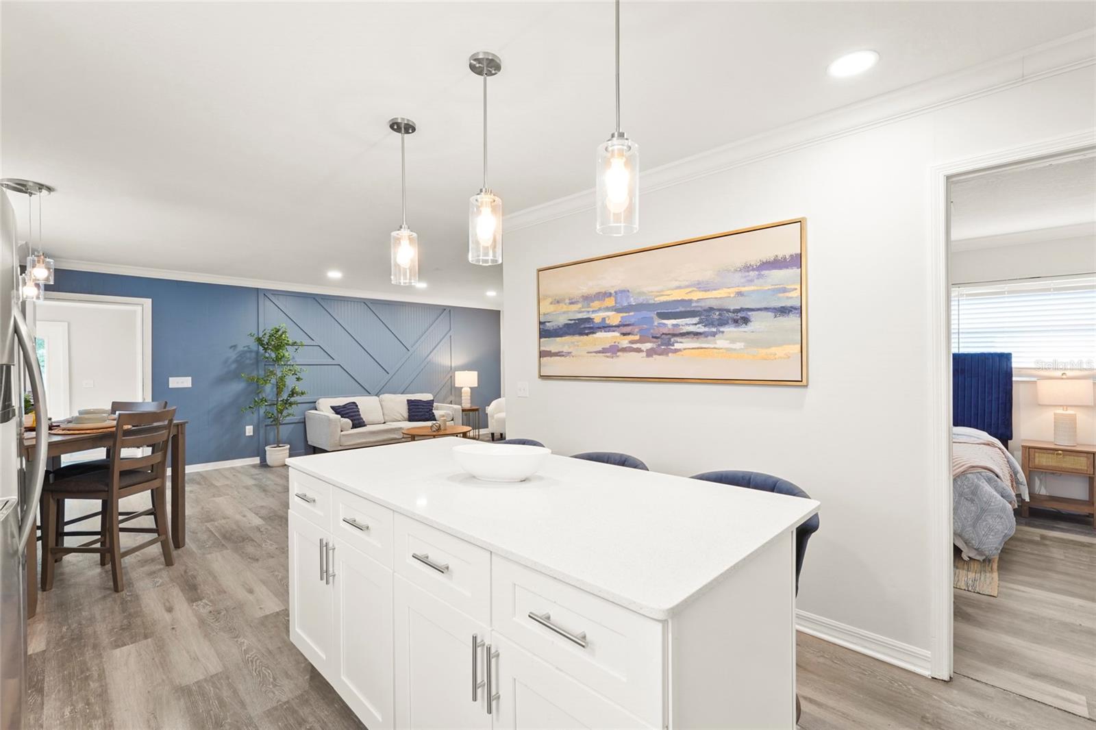 Image 11 of 35 For 1008 37th Street W