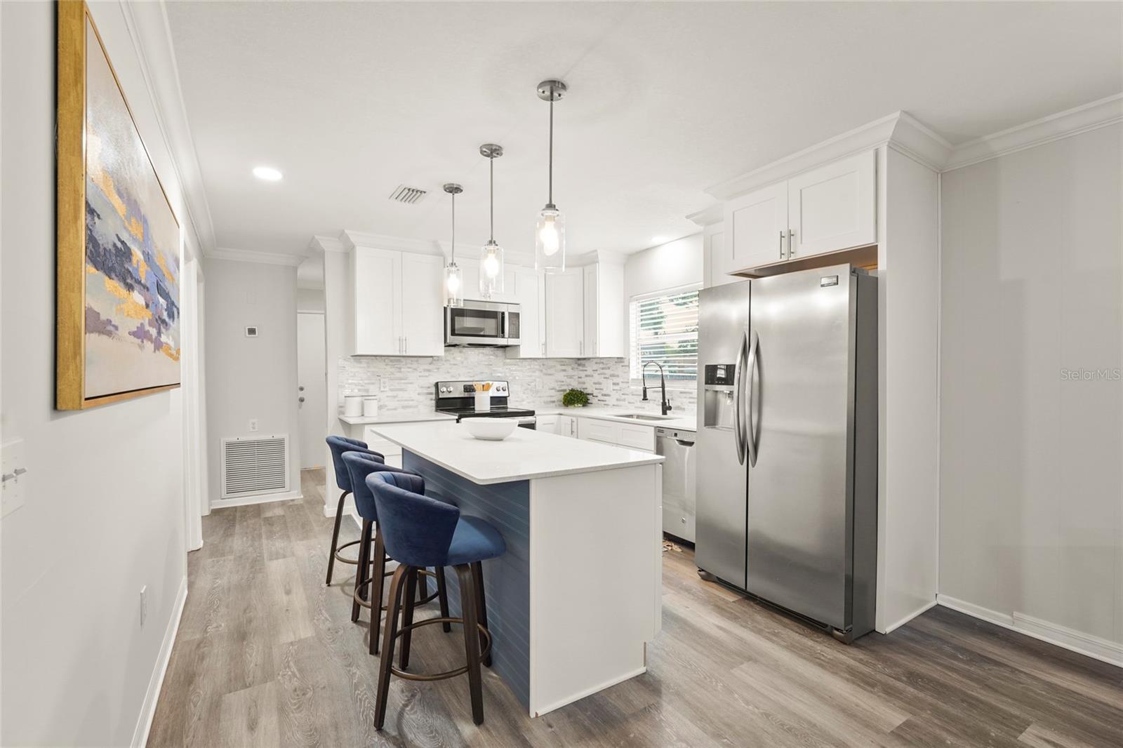Image 13 of 35 For 1008 37th Street W