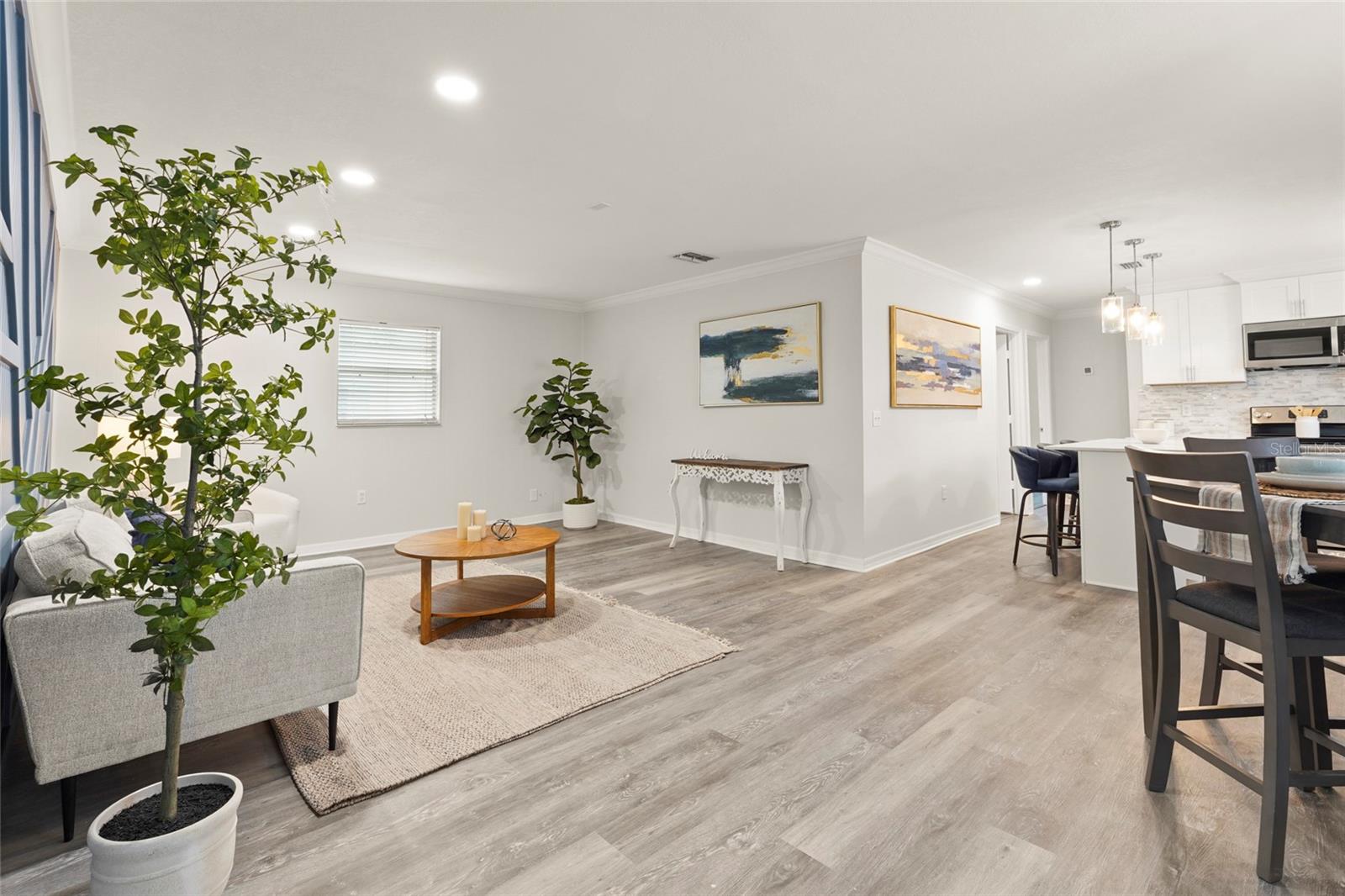 Image 6 of 35 For 1008 37th Street W