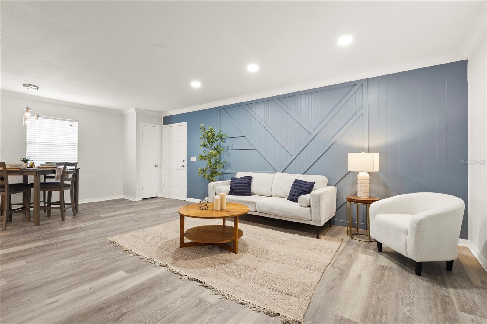 Image 7 of 35 For 1008 37th Street W
