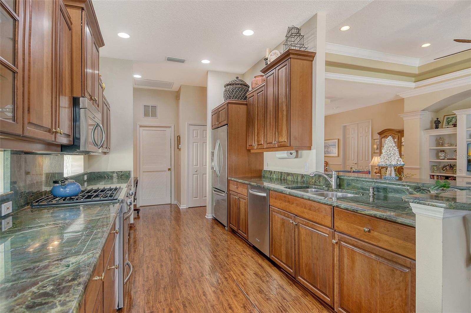 Image 23 of 53 For 4132 Brookpointe Court