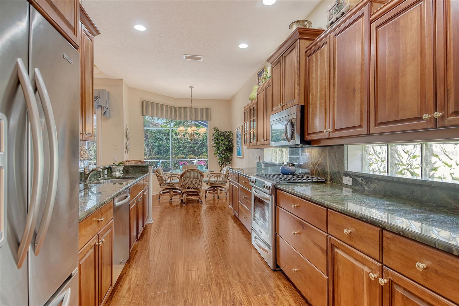 Image 26 of 53 For 4132 Brookpointe Court