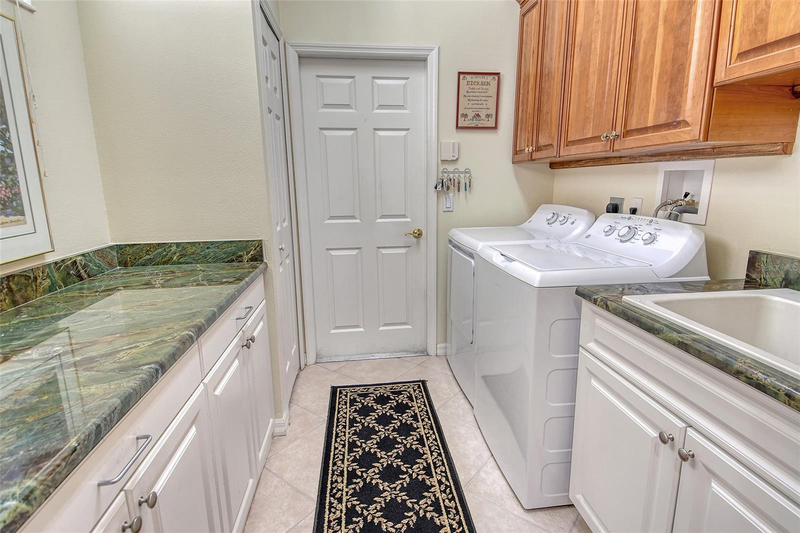Image 41 of 53 For 4132 Brookpointe Court