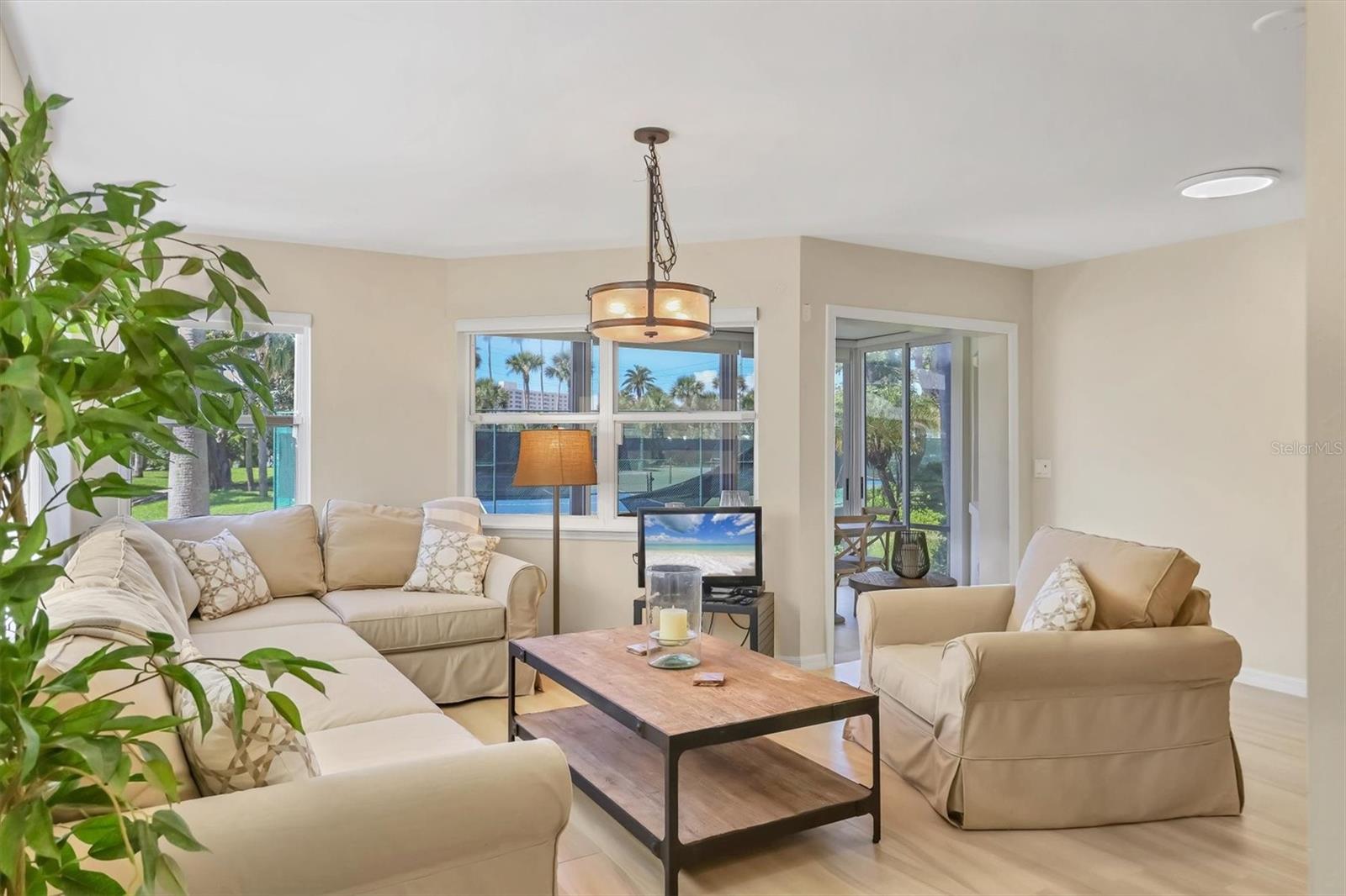 Image 11 of 53 For 1240 Siesta Bayside Drive 1240c