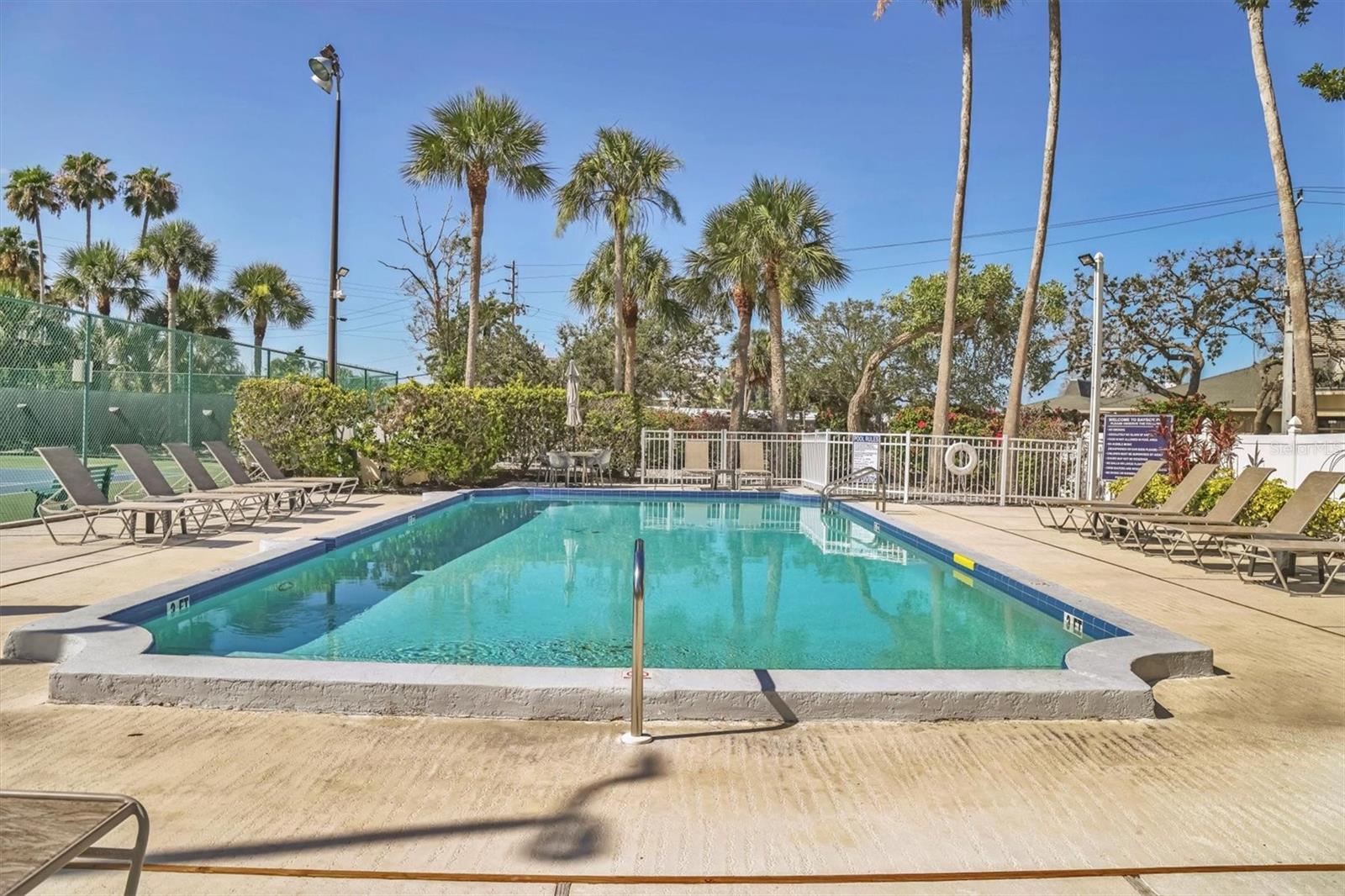 Image 43 of 53 For 1240 Siesta Bayside Drive 1240c
