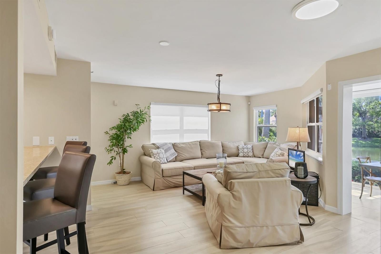 Image 7 of 53 For 1240 Siesta Bayside Drive 1240c