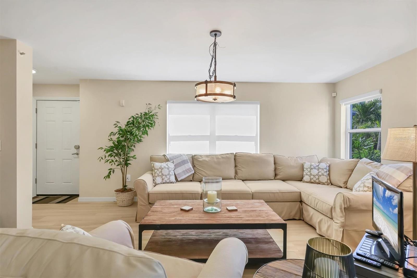 Image 9 of 53 For 1240 Siesta Bayside Drive 1240c