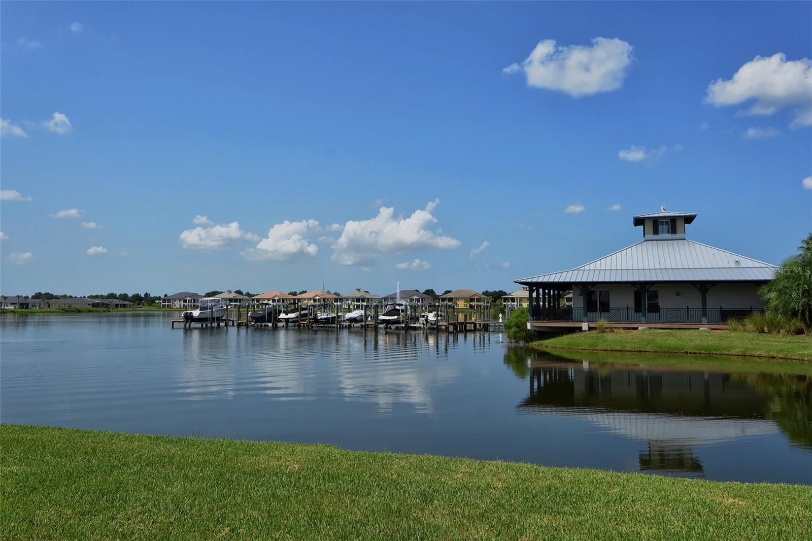 Image 38 of 75 For 1030 Tidewater Shores Loop 307