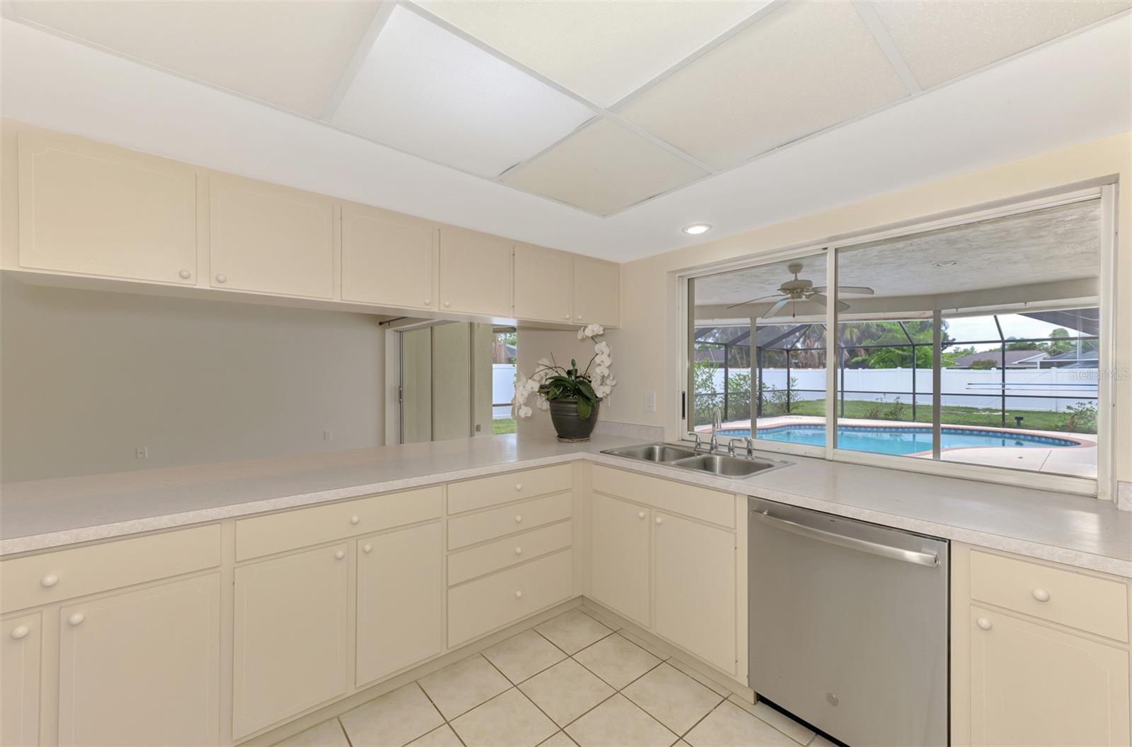Image 18 of 55 For 5124 Palm Aire Drive