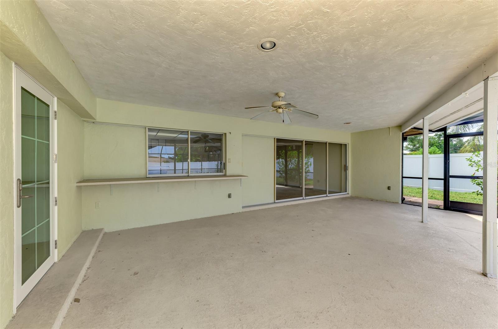 Image 45 of 55 For 5124 Palm Aire Drive