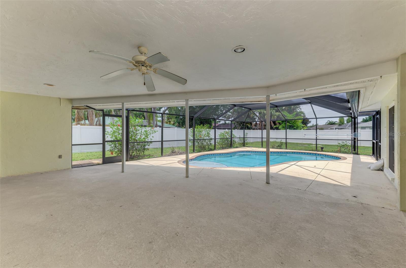 Image 46 of 55 For 5124 Palm Aire Drive