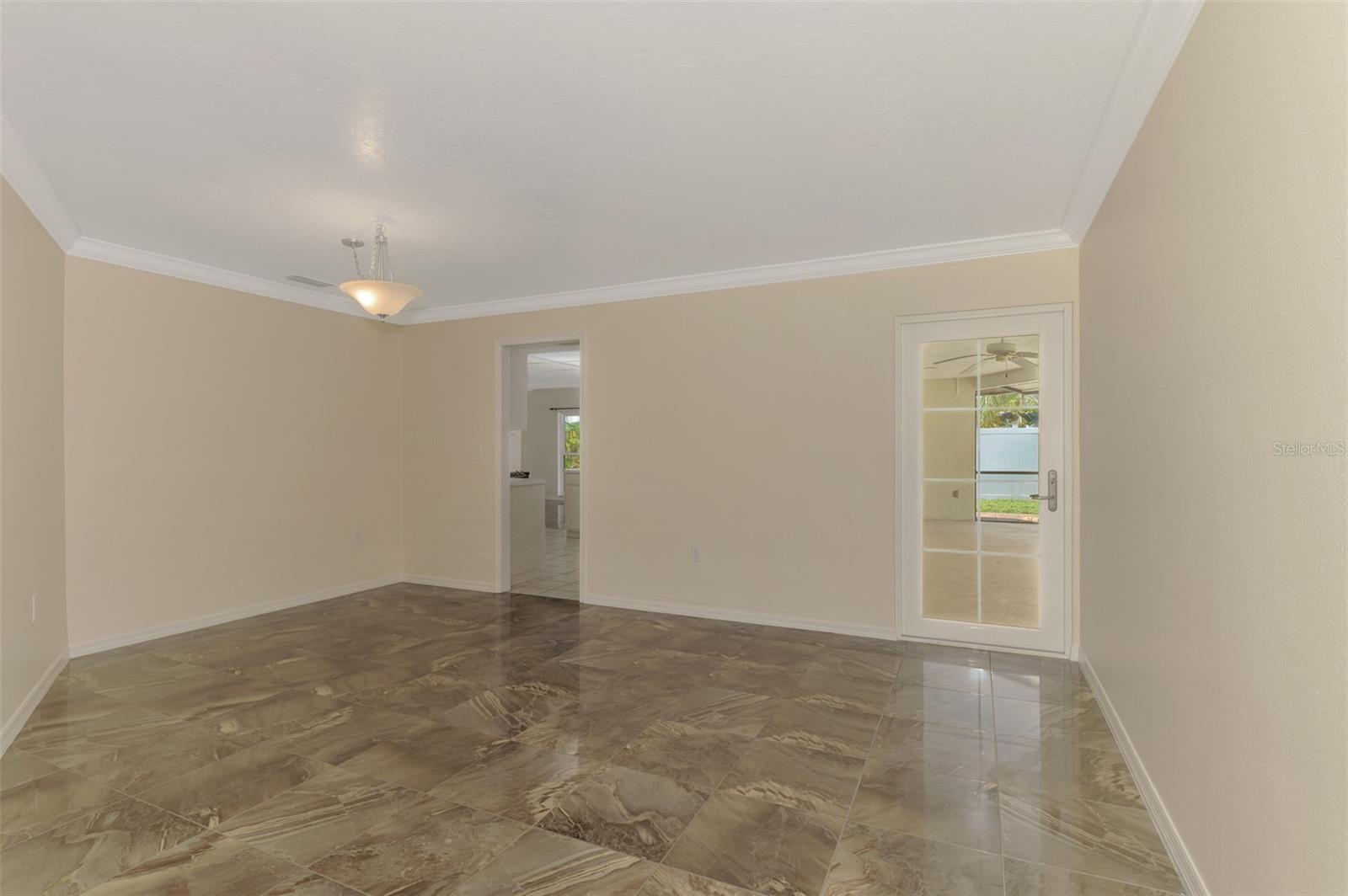 Image 8 of 55 For 5124 Palm Aire Drive