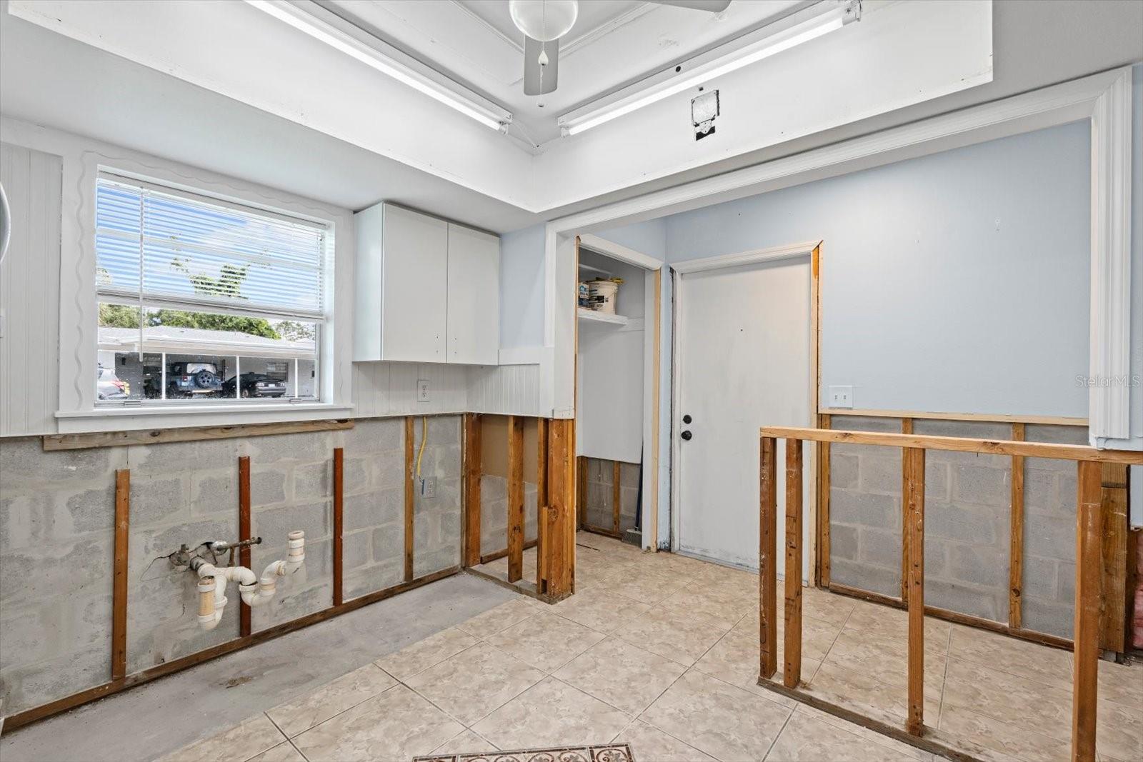 Image 11 of 31 For 2115 9th Avenue W 3d