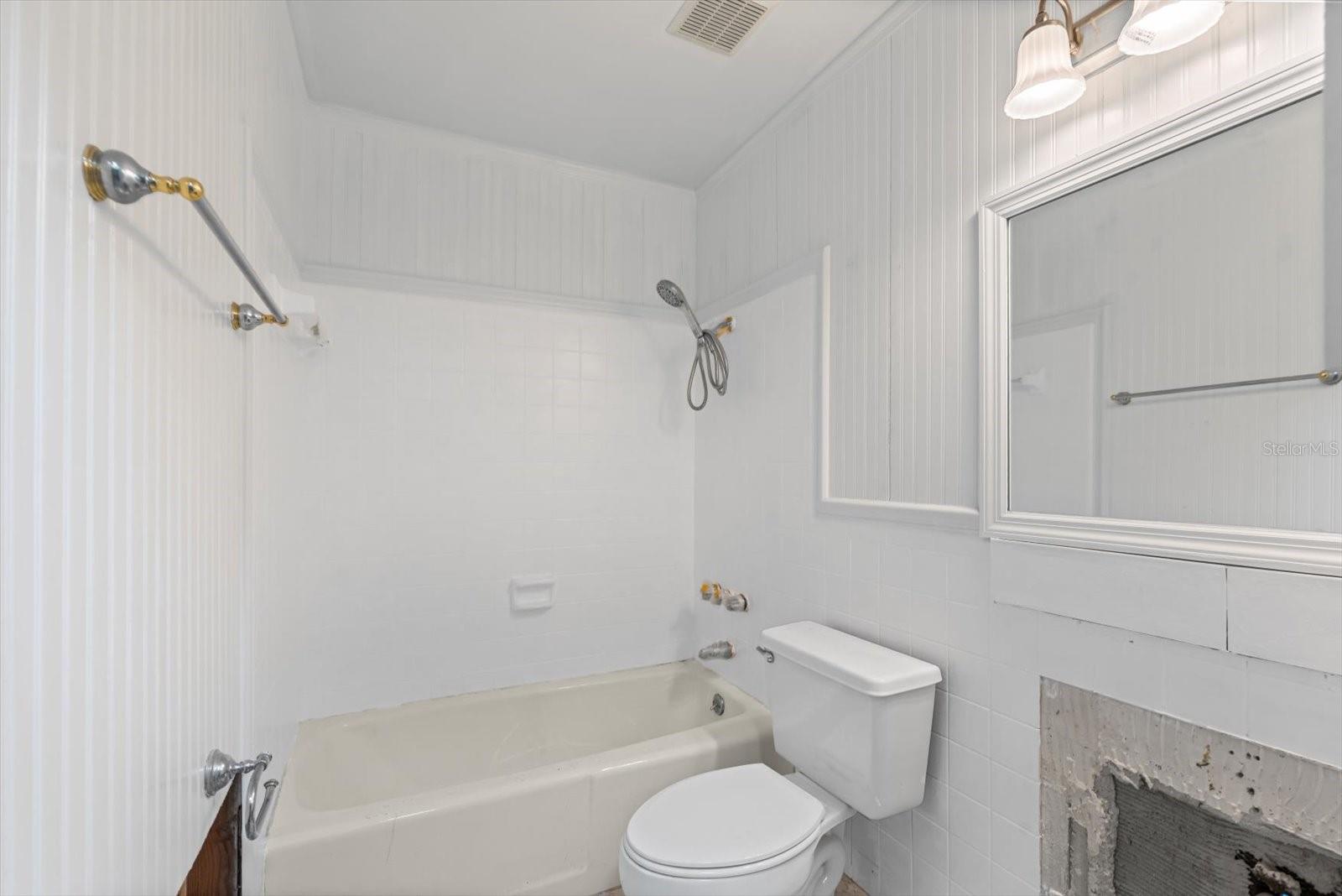 Image 14 of 31 For 2115 9th Avenue W 3d