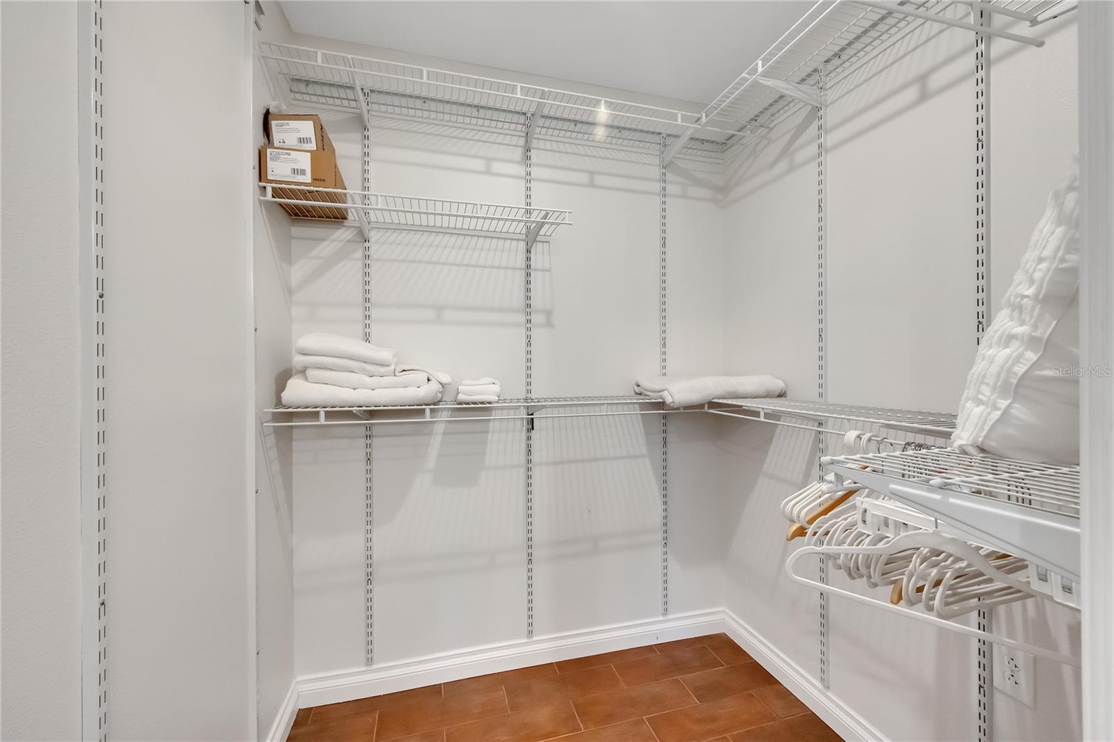 Image 14 of 32 For 2411 Nassau Street