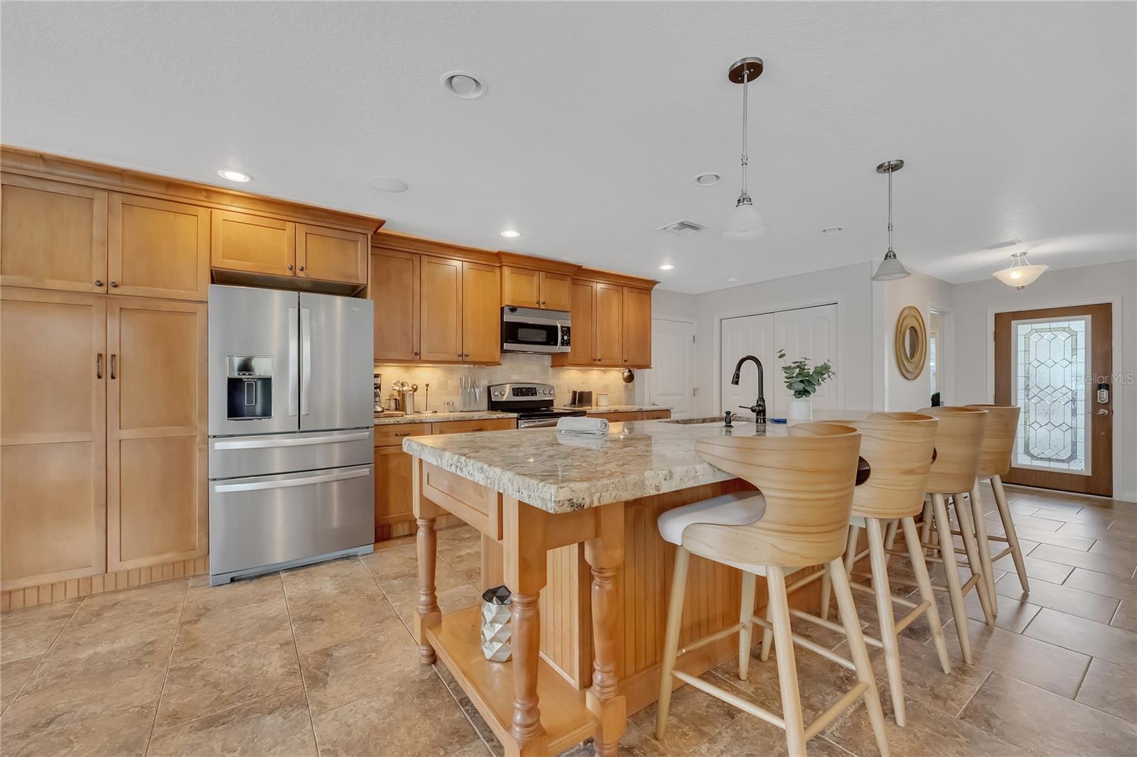Image 4 of 32 For 2411 Nassau Street