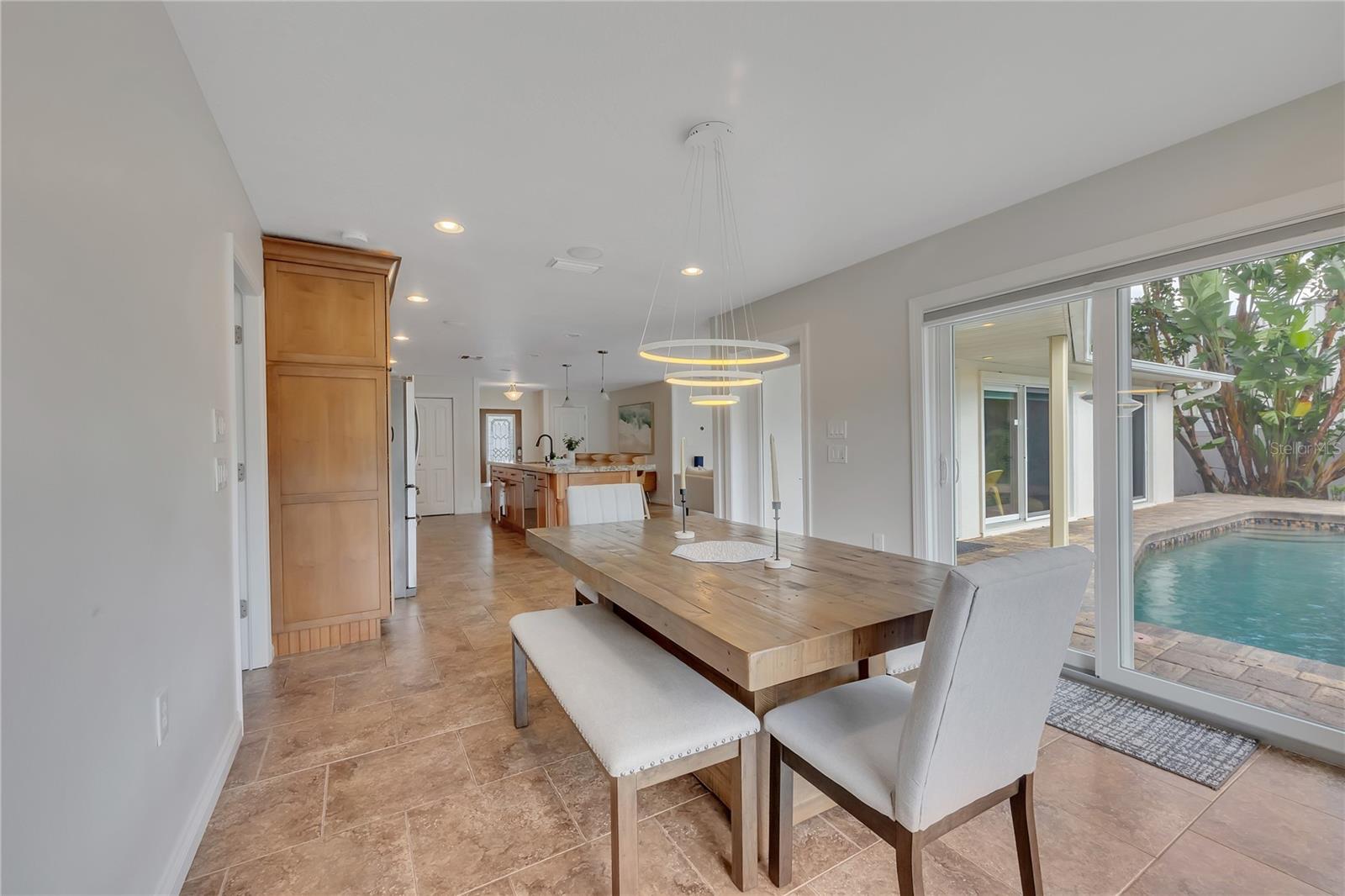 Image 8 of 32 For 2411 Nassau Street