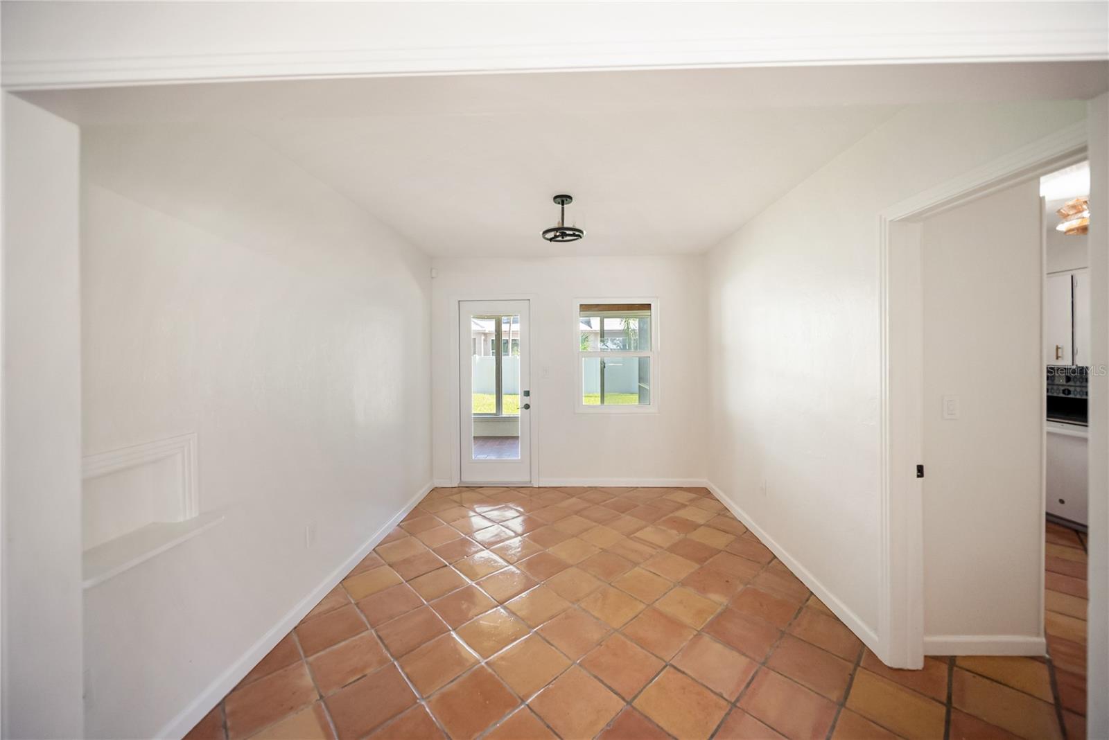 Image 11 of 47 For 1881 Orchid Street