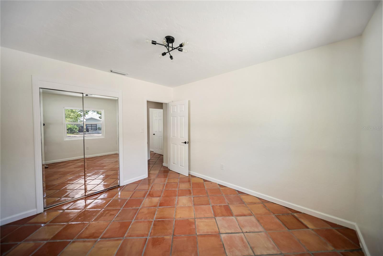 Image 16 of 47 For 1881 Orchid Street
