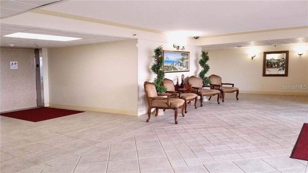 Image 7 of 33 For 21405 Olean Boulevard 224