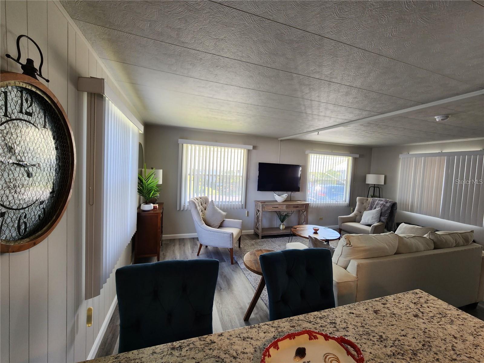 Image 13 of 14 For 111 49th Avenue W