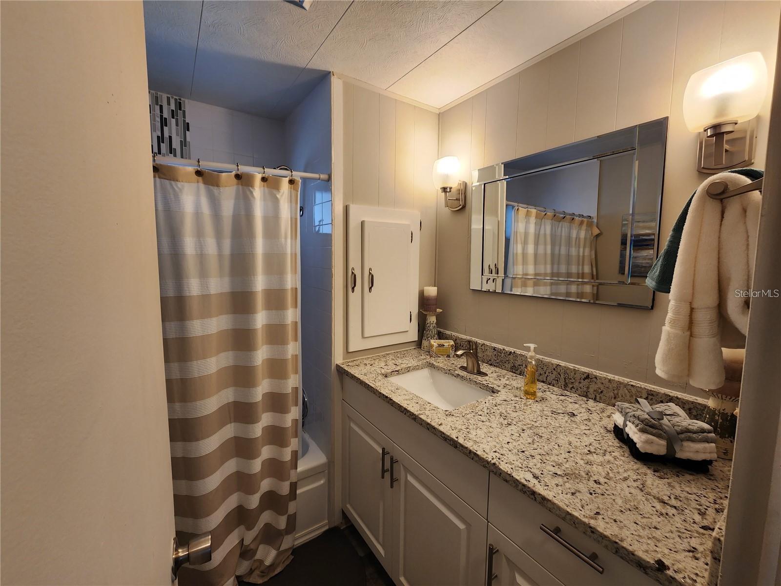 Image 4 of 14 For 111 49th Avenue W