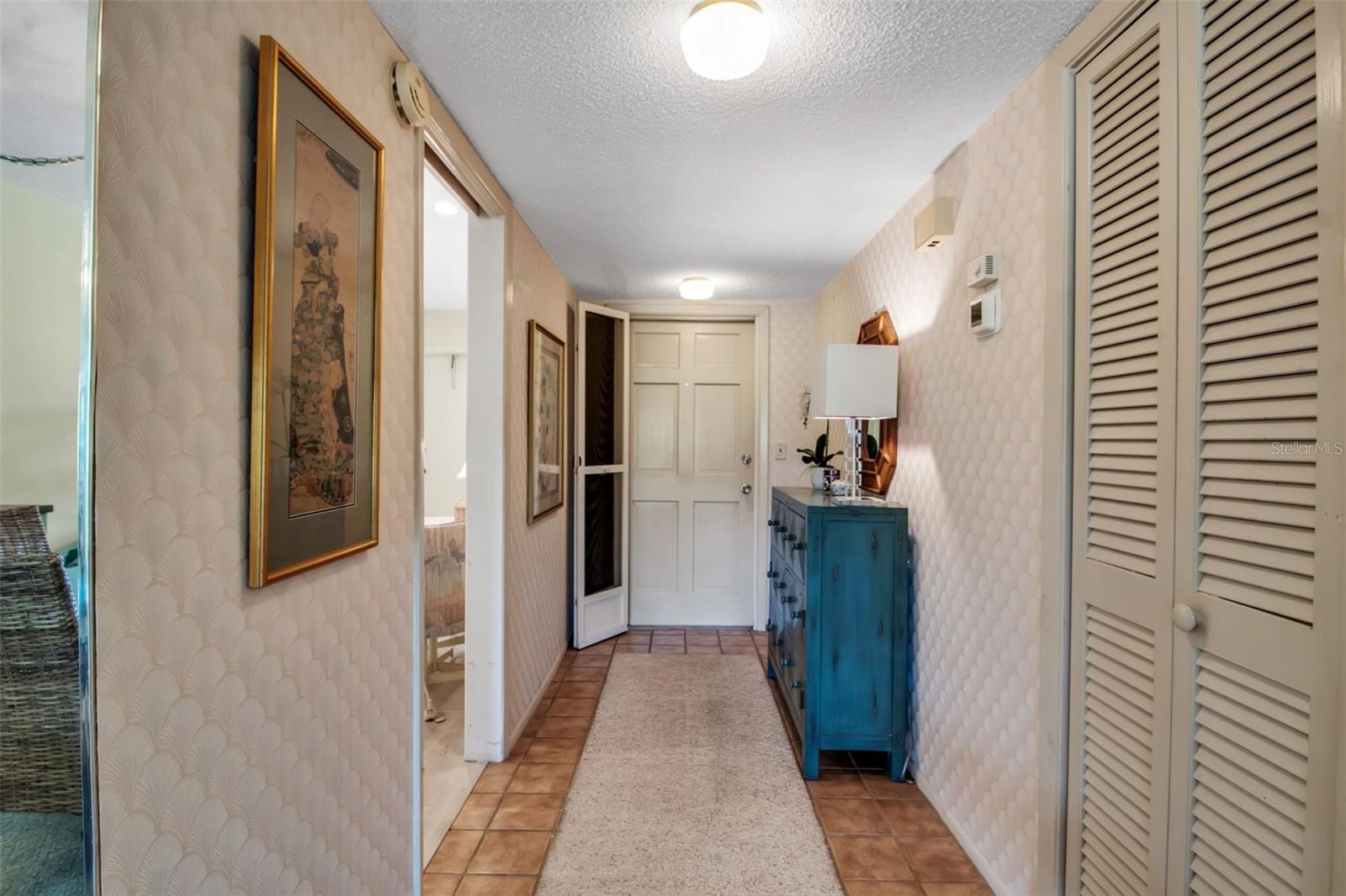 Image 7 of 64 For 7301 W. Country Club Drive N 108