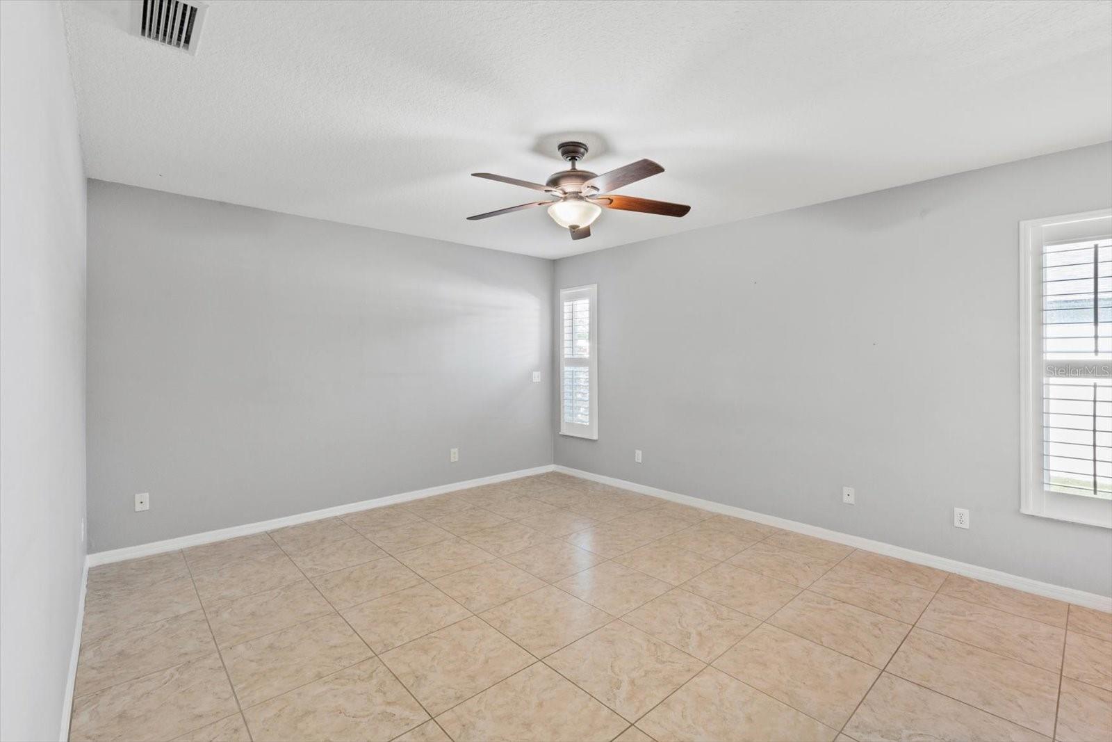Image 13 of 32 For 5206 19th Avenue W
