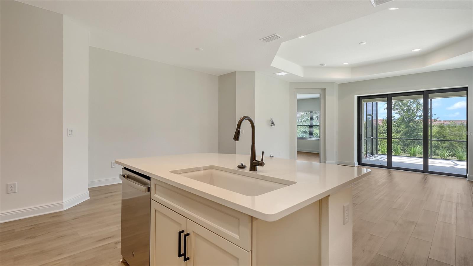Image 21 of 47 For 248 Altamura Circle