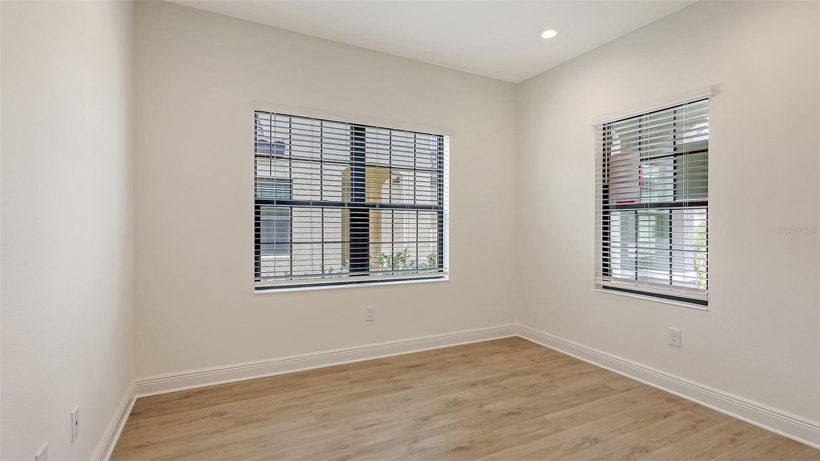Image 33 of 47 For 248 Altamura Circle