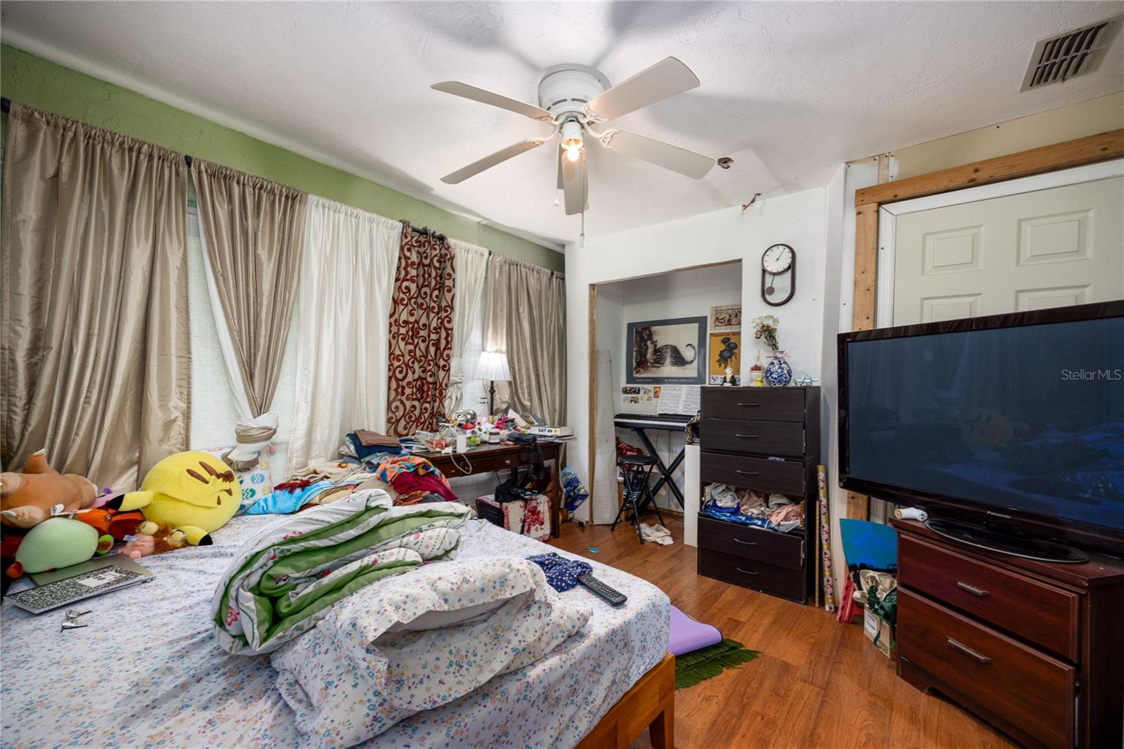 Image 22 of 43 For 4310 65th Terrace