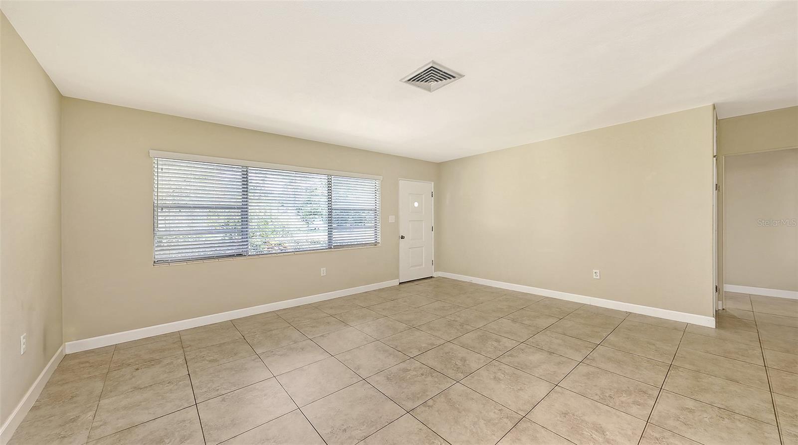 Image 6 of 35 For 2088 Grove Street